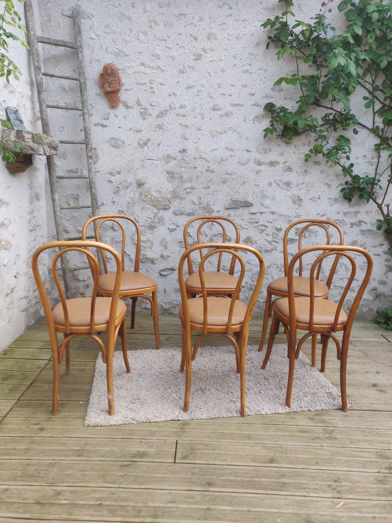 Suite of 6 bistro chairs