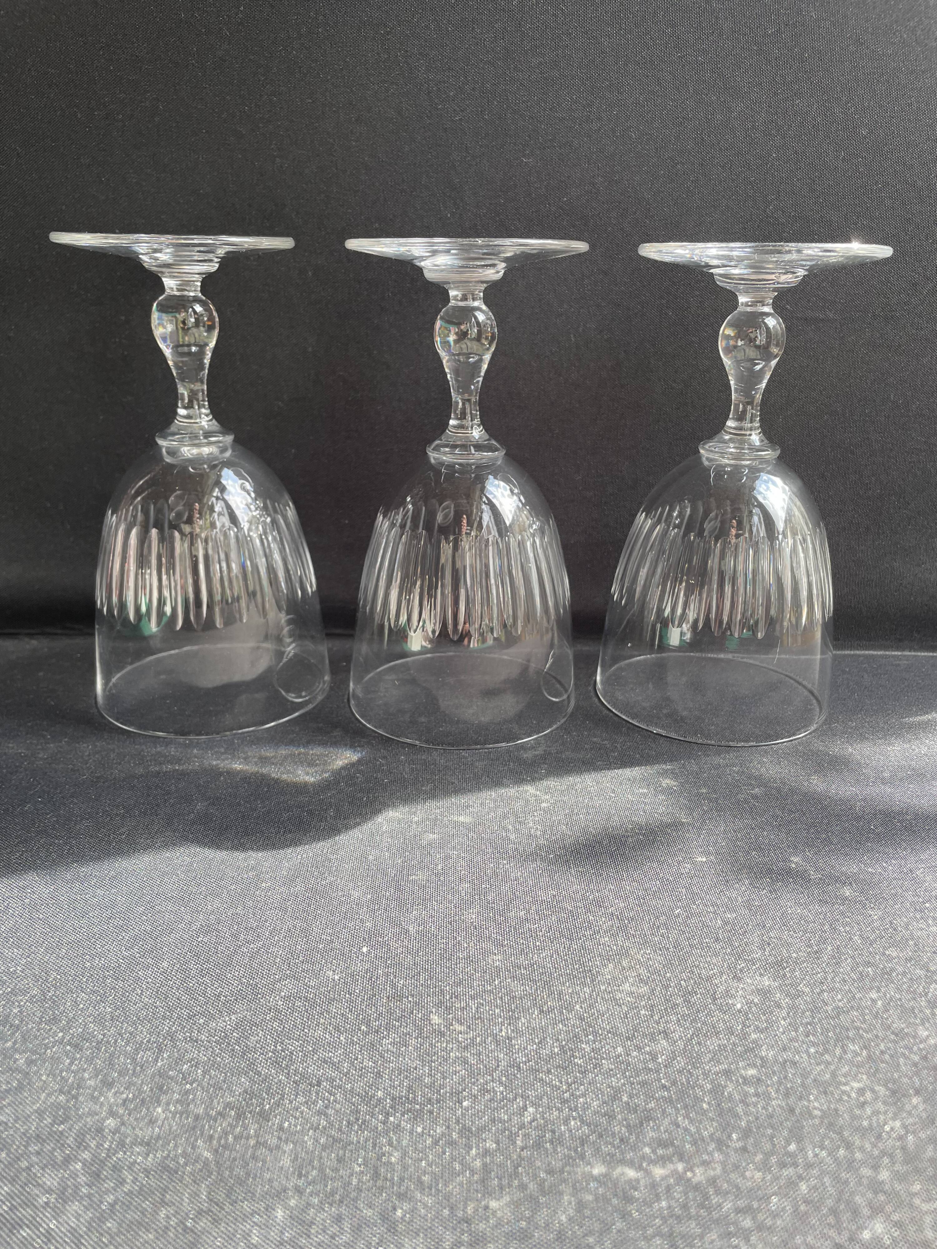 3 Water glasses – Blown and cut crystal