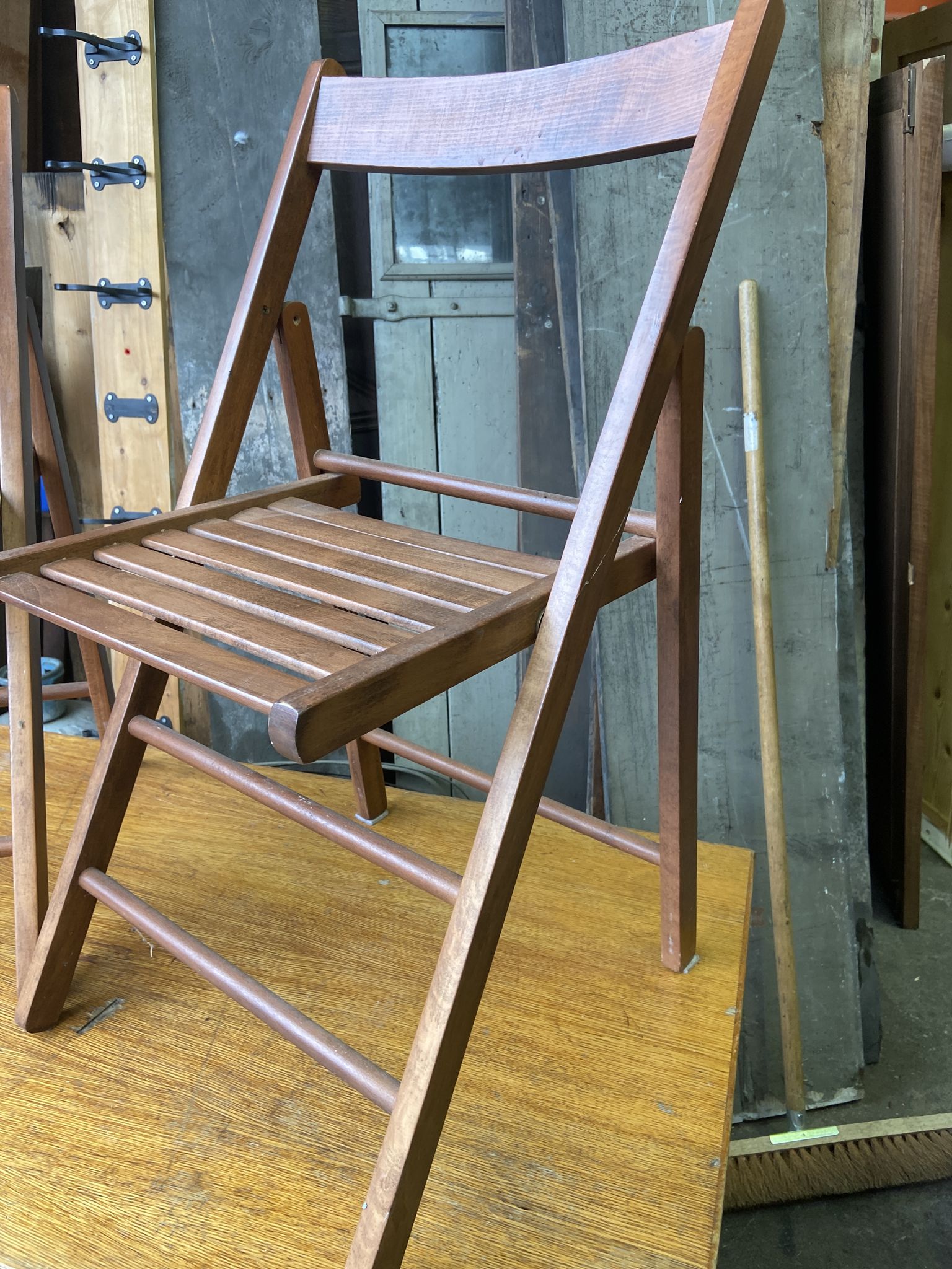 Paire de chaises terrasse pliable bois vintage