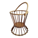 Rattan worker