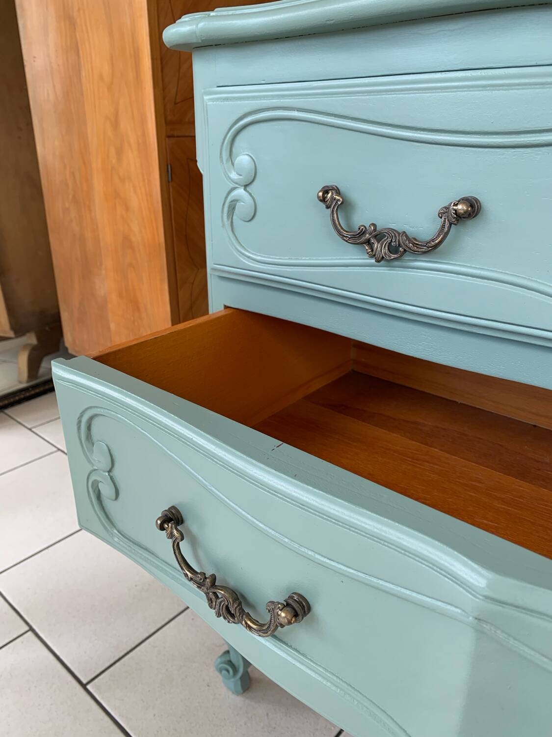 Commode style louis XV Verte