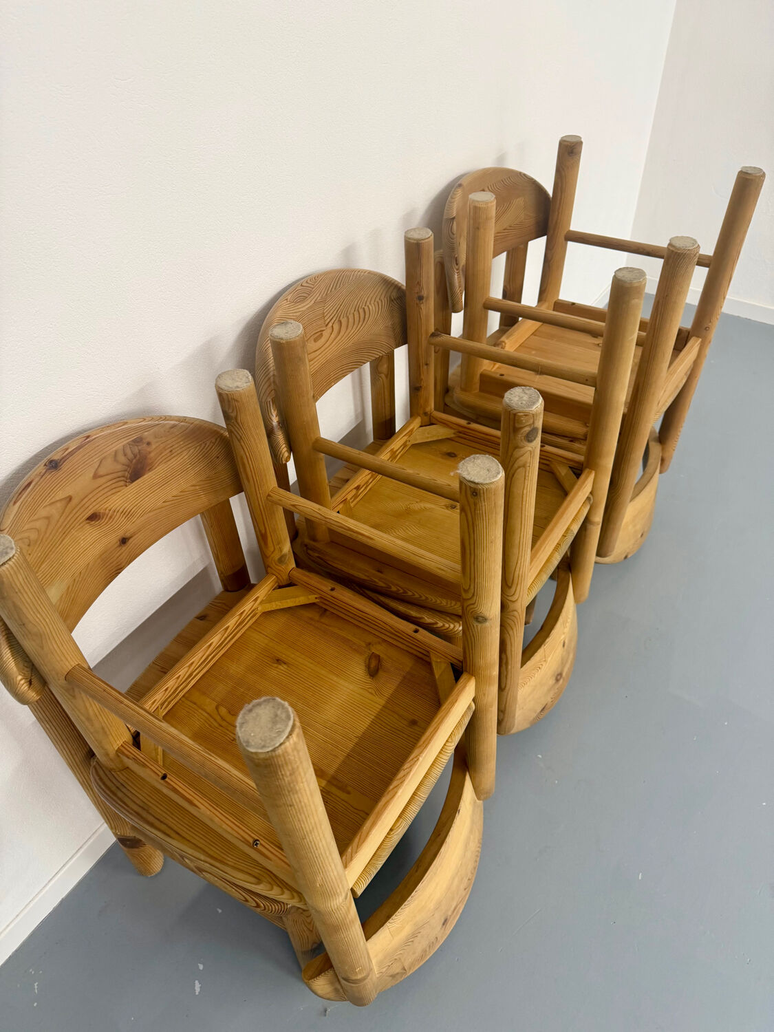 Set of 6 solid pine chairs in Scandinavian design by Reiner Daumiller.