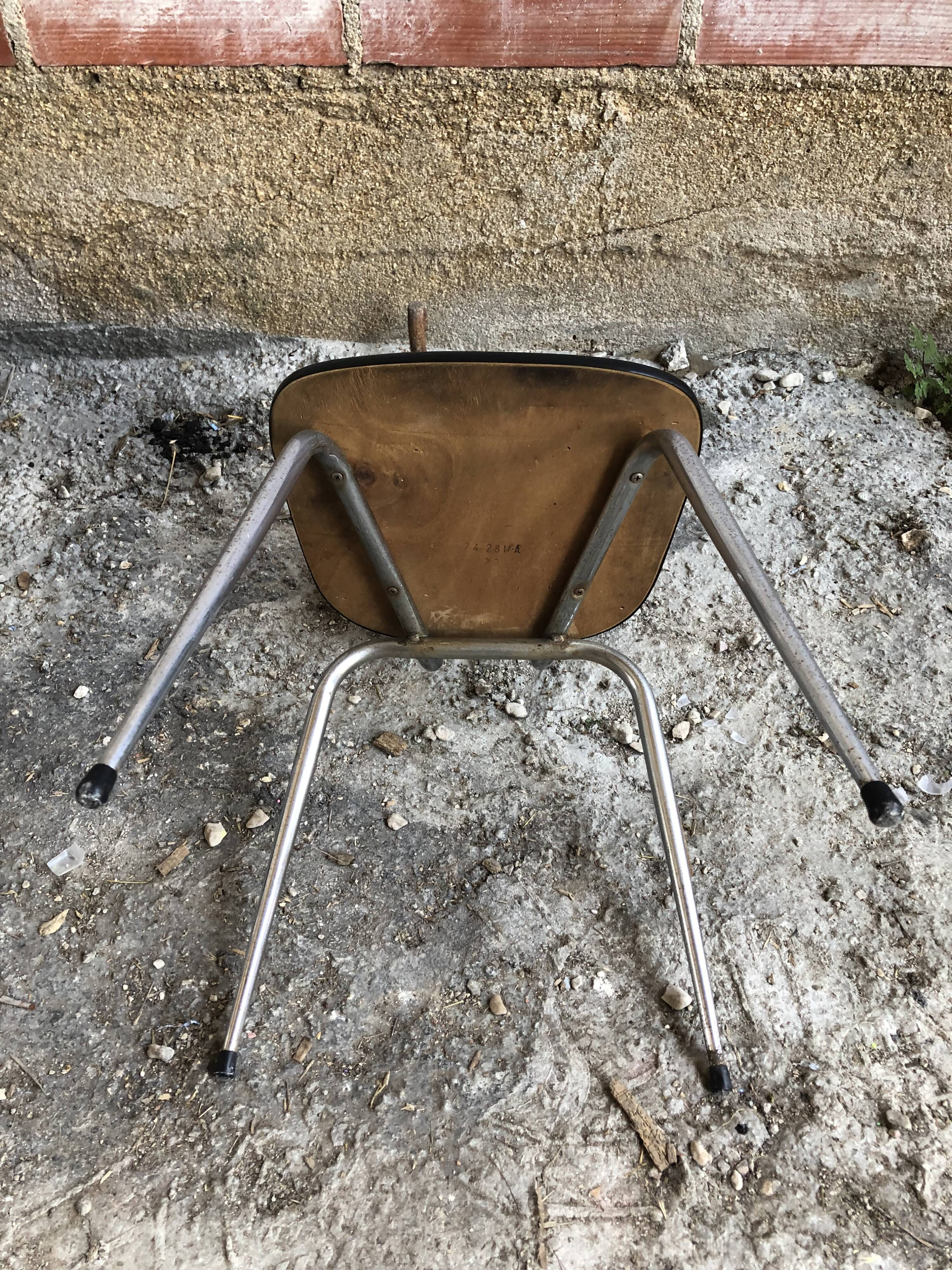 Series of 4 old formica chairs white grey + feet compass metal chrome 70's