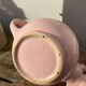 Théière anglaise en céramique rose vintage