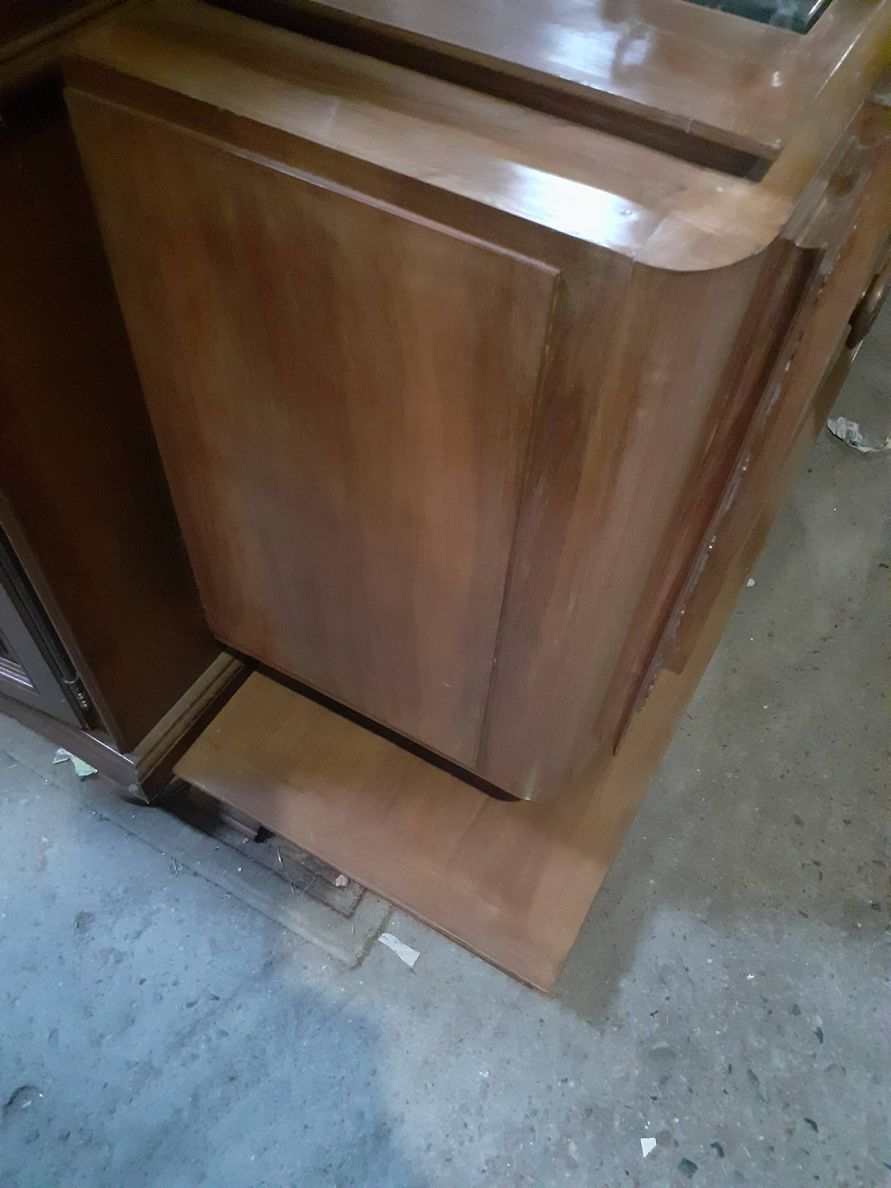 Elm buffet, 1970
