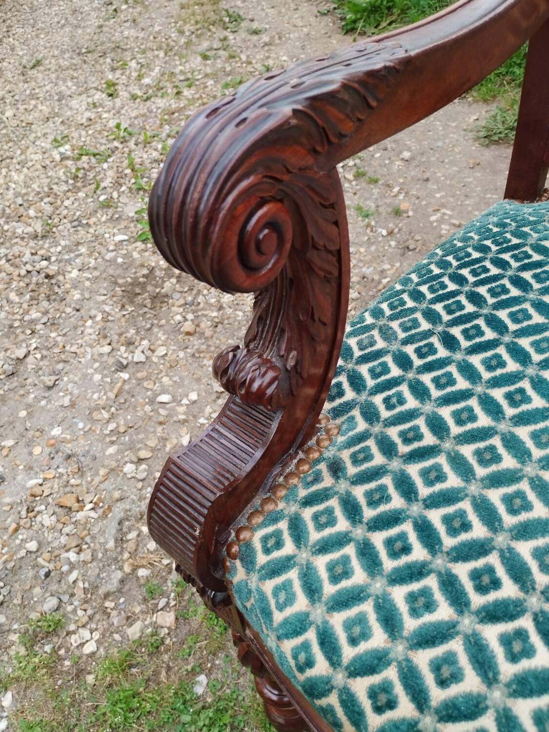 Pair of antique Louis XVI mahogany armchairs from the 19th century