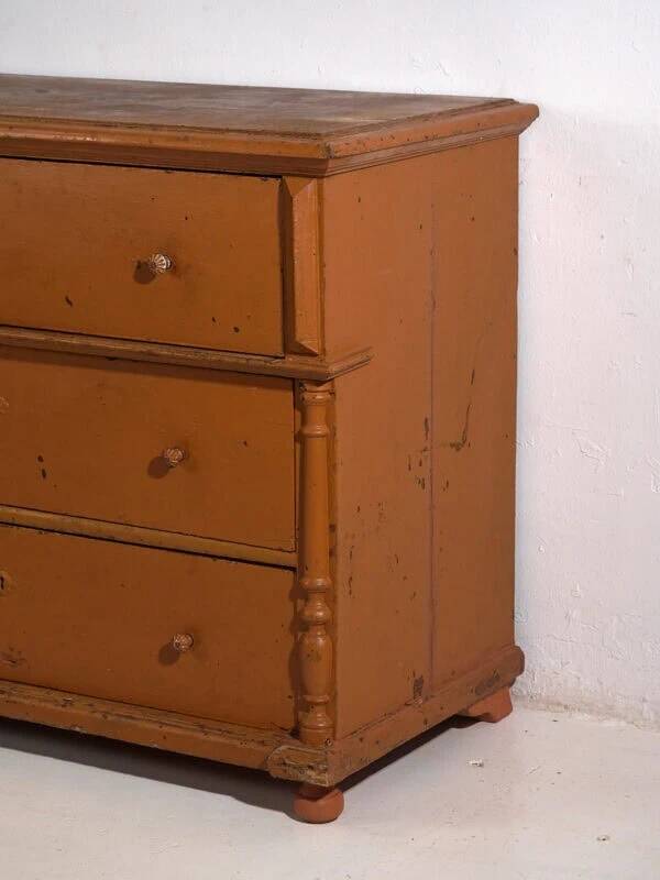 Antique chest of drawers with ochre patina (c.1920)