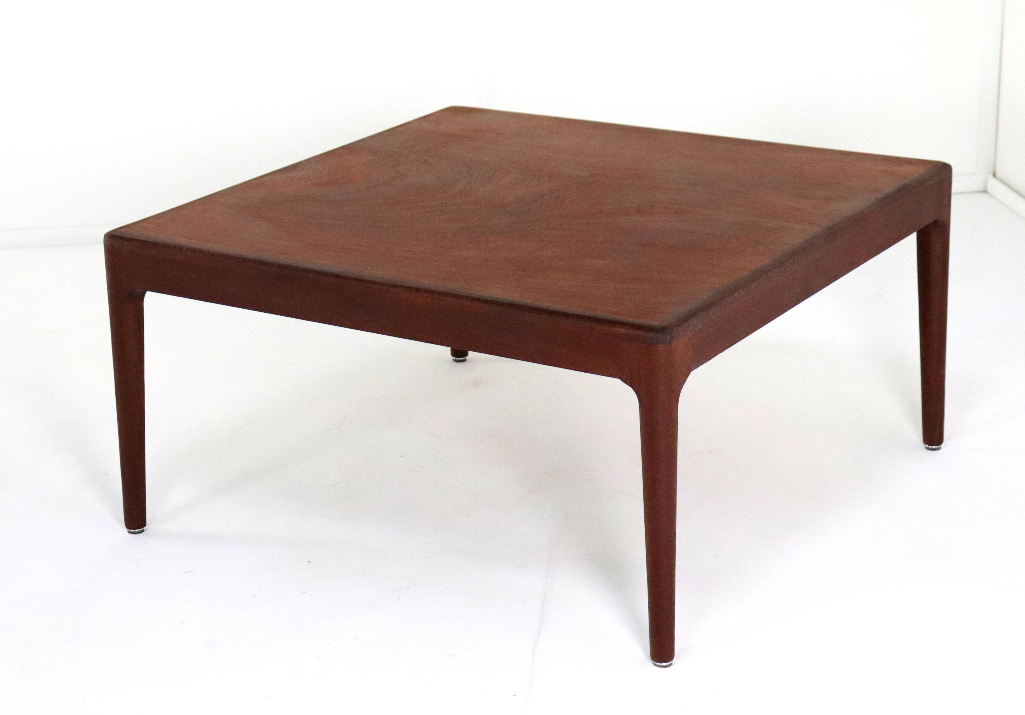 Vintage 'Bredeveld' coffee table