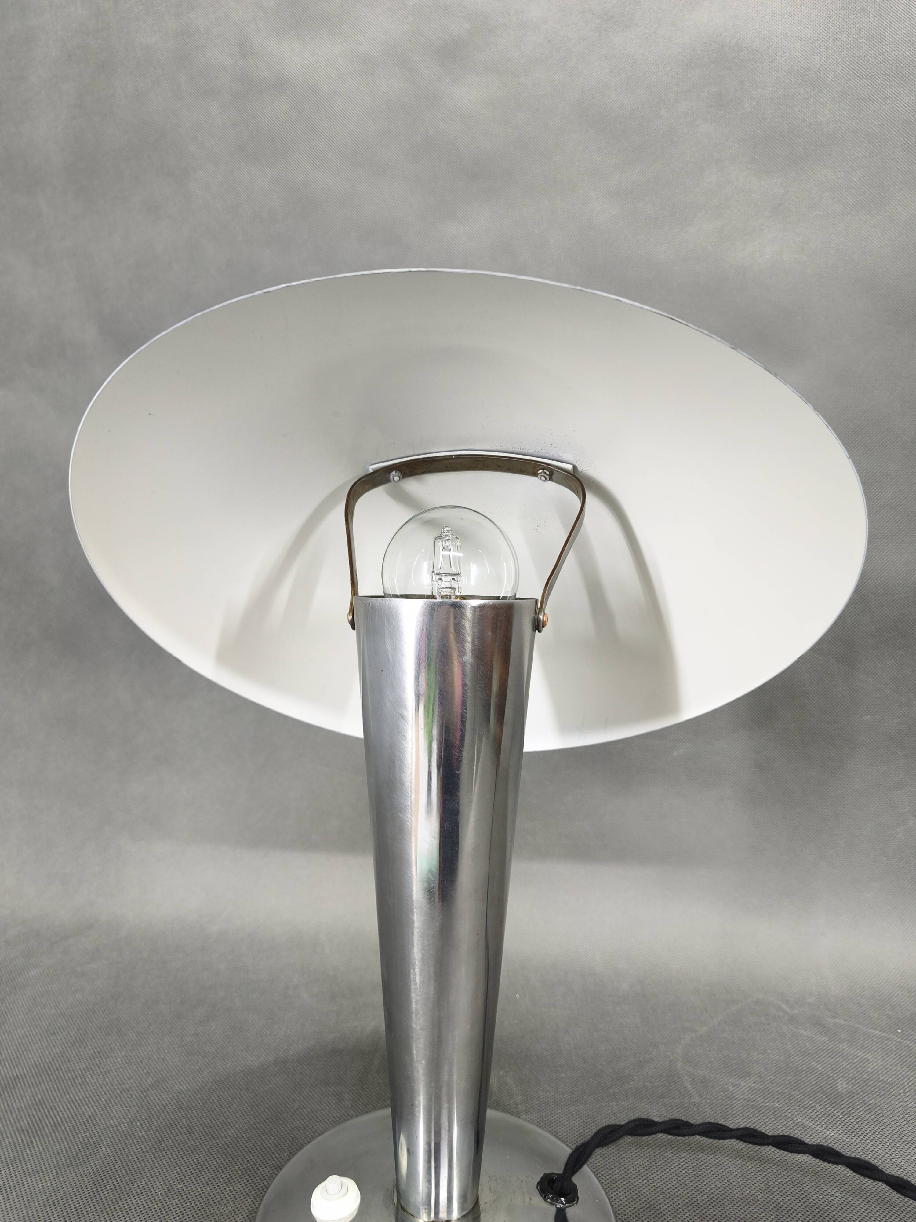 Lampe de table Bauhaus en chrome avec abat-jour réglable, années 1930