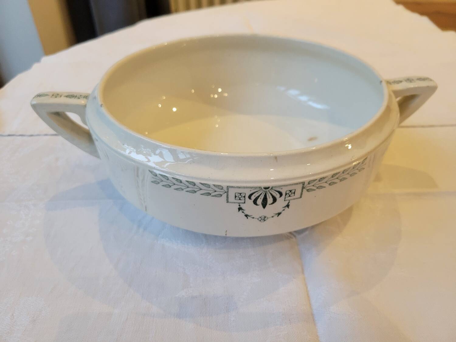 Clara model Terre de Fer plate