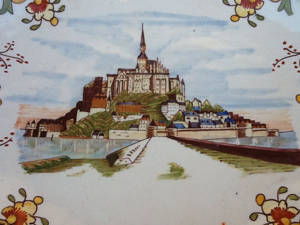 Polychrome polychrome polylobed dish in LV earthenware (Lafargue / Verlingue)