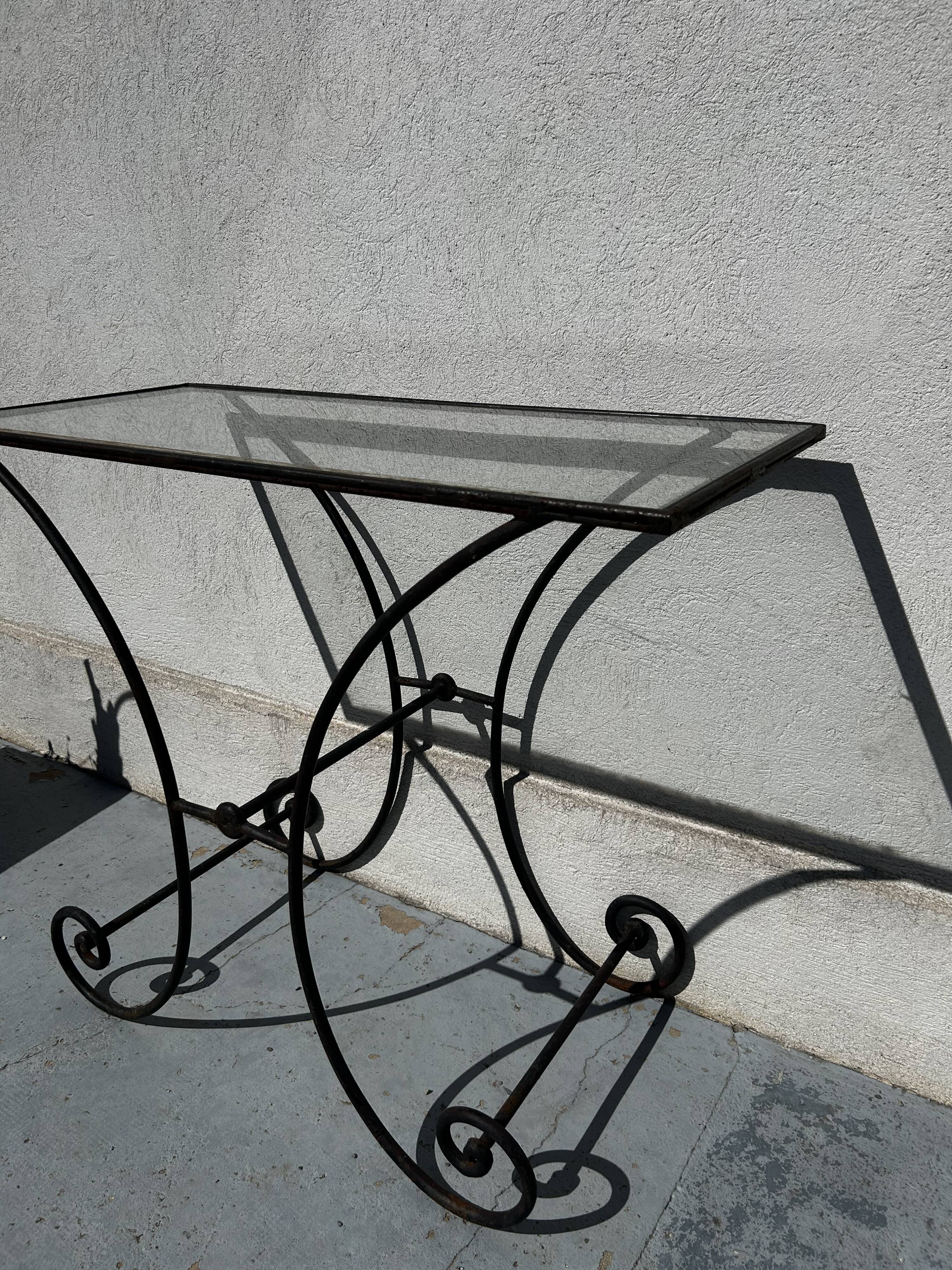 Console en fer forgé et verre