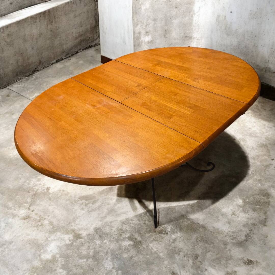 Extendable table