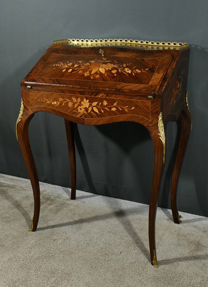 Small Rosewood Lady's Desk, Louis XV Style – Part 2 of the 19th Century