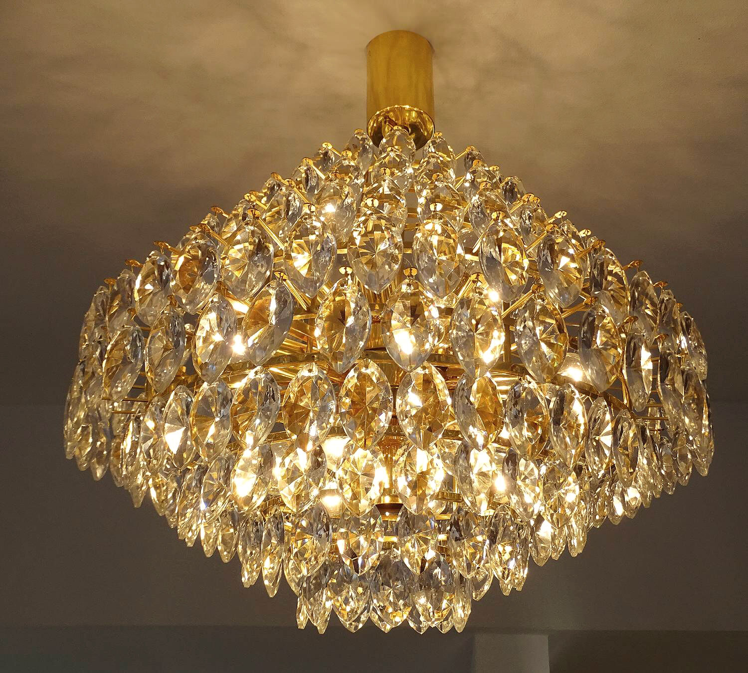 Vintage XXL Luxury Golden Chandelier Fine Gold and Crystal , 60 70 years