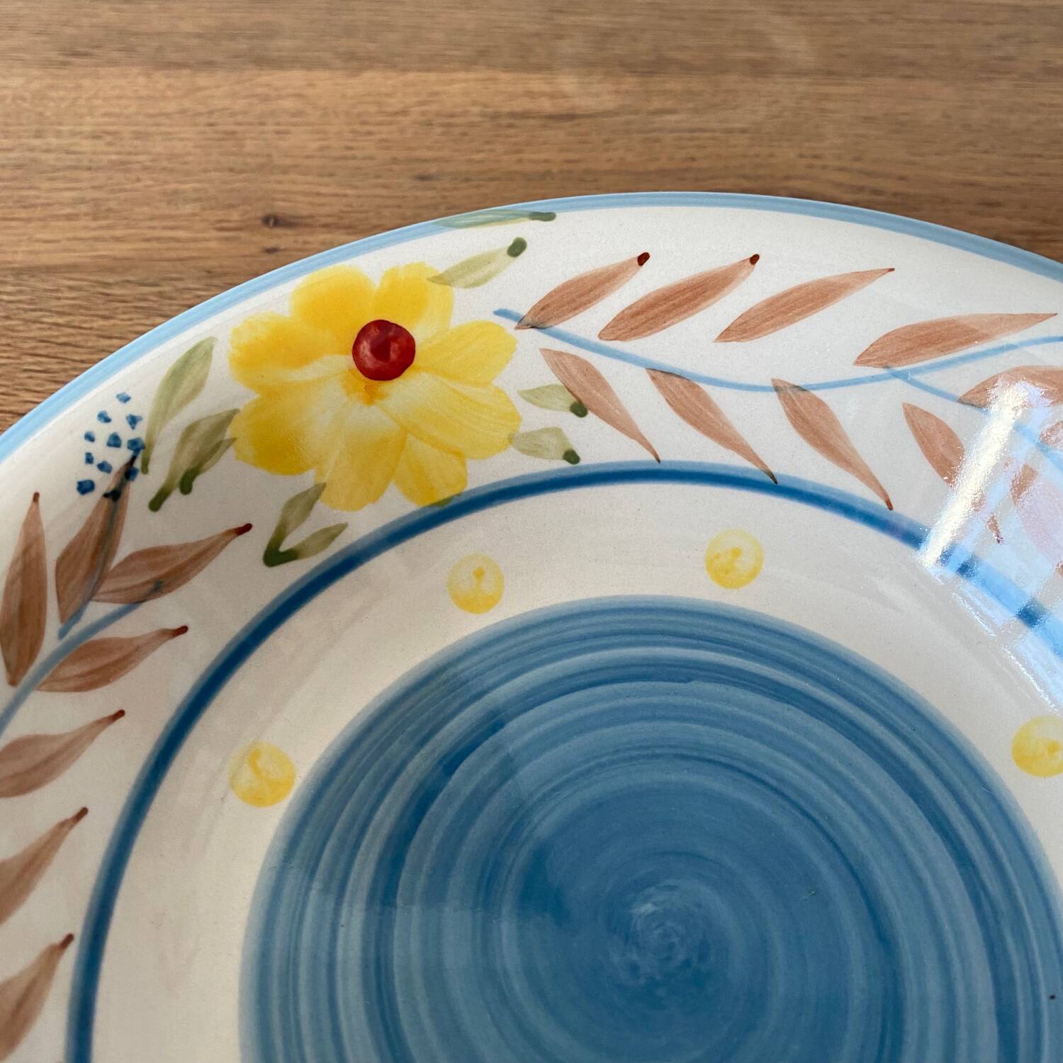 Set of two flowered soup plates
