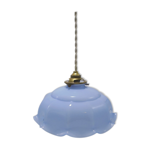Suspension en opaline