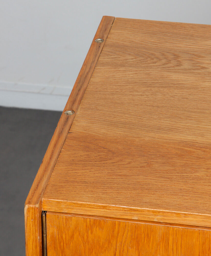 Commode par Jiroutek pour Interier Praha modèle U-450, 1960