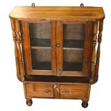 Vitrine bijoutier marron sur pieds meuble de metier bois teck inde