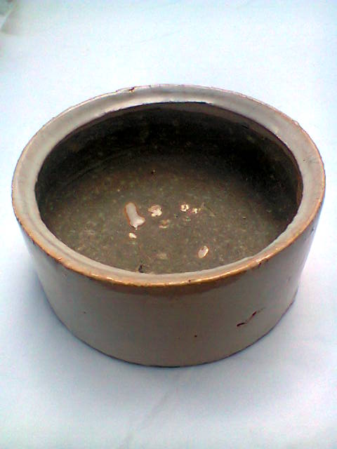 Trinket bowl in raku-yaki