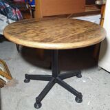 Round table 1970