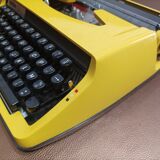 Brother Deluxe 800 typewriter