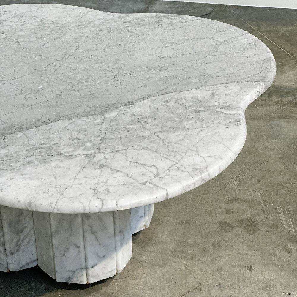 Italian postmodern scalloped Carrara marble coffee table, 1980s