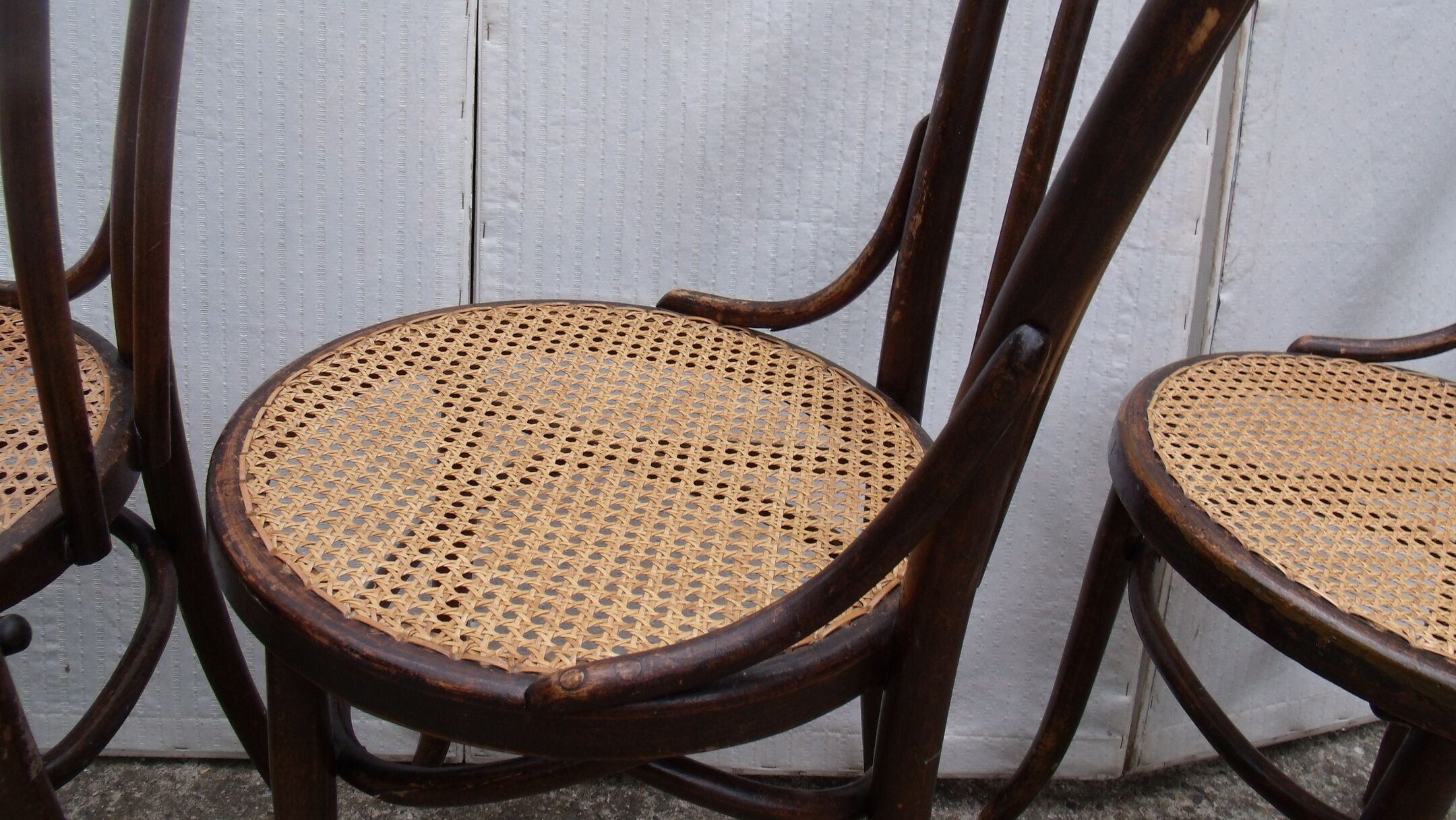 Lot of 4 chairs old bistro cyear