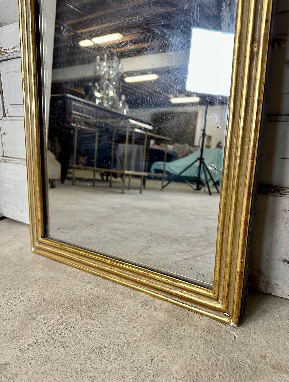 Golden mirror directoire style