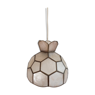 Mother-of-pearl and brass suspension