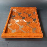 Deux plateaux en bois et verre