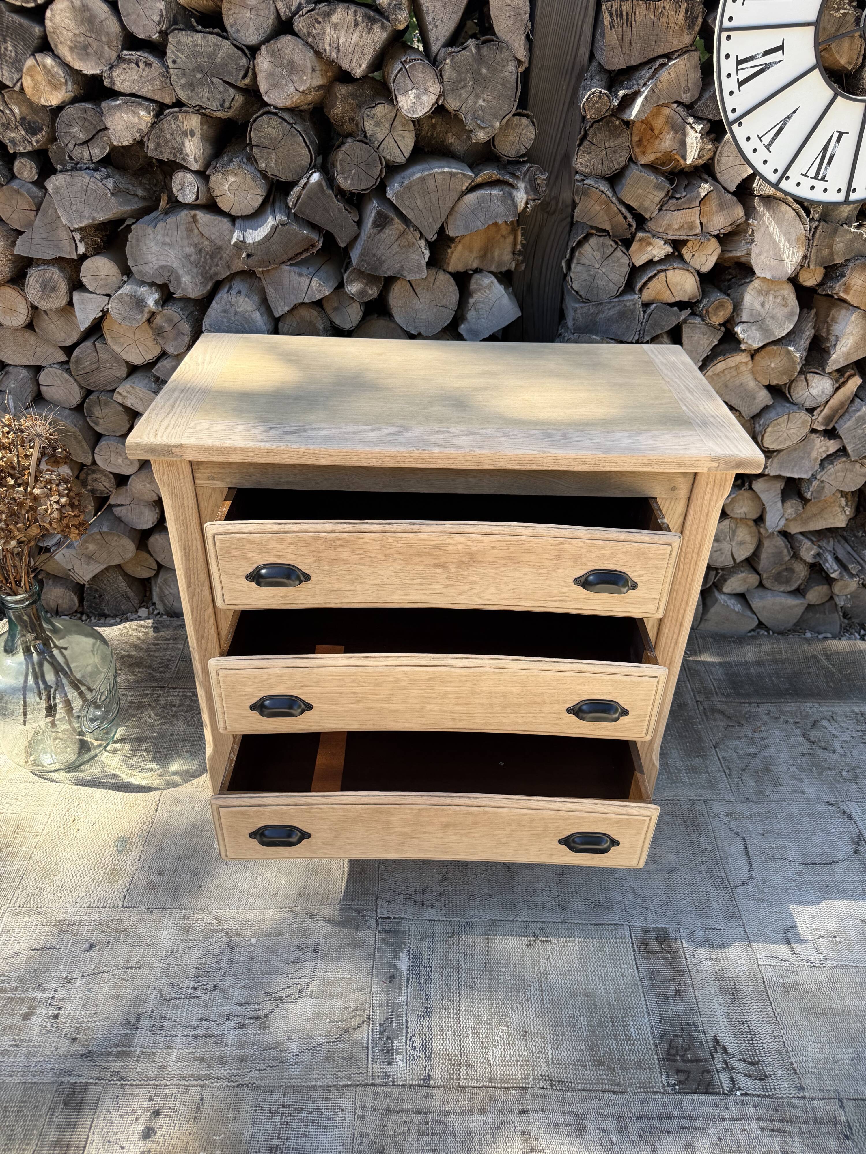 Commode chêne massif