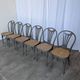 Ensemble de 6 chaises de salle à manger vintage grises en bois cintré : style Thonet, assise en cannage.