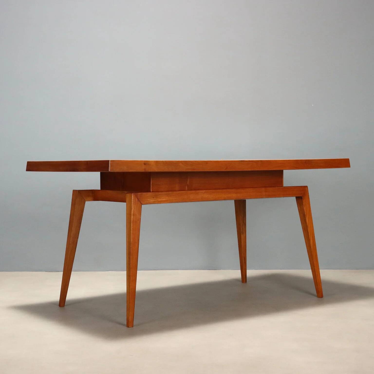 Table en chêne des années 1960 avec plateau coloré