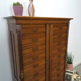 Antieke oude houten archief ladekast