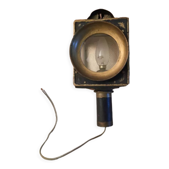 Carriage lamp or candle lantern