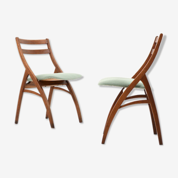 Paire de vieilles chaises danoises avec nouveau tissu Kvadrat