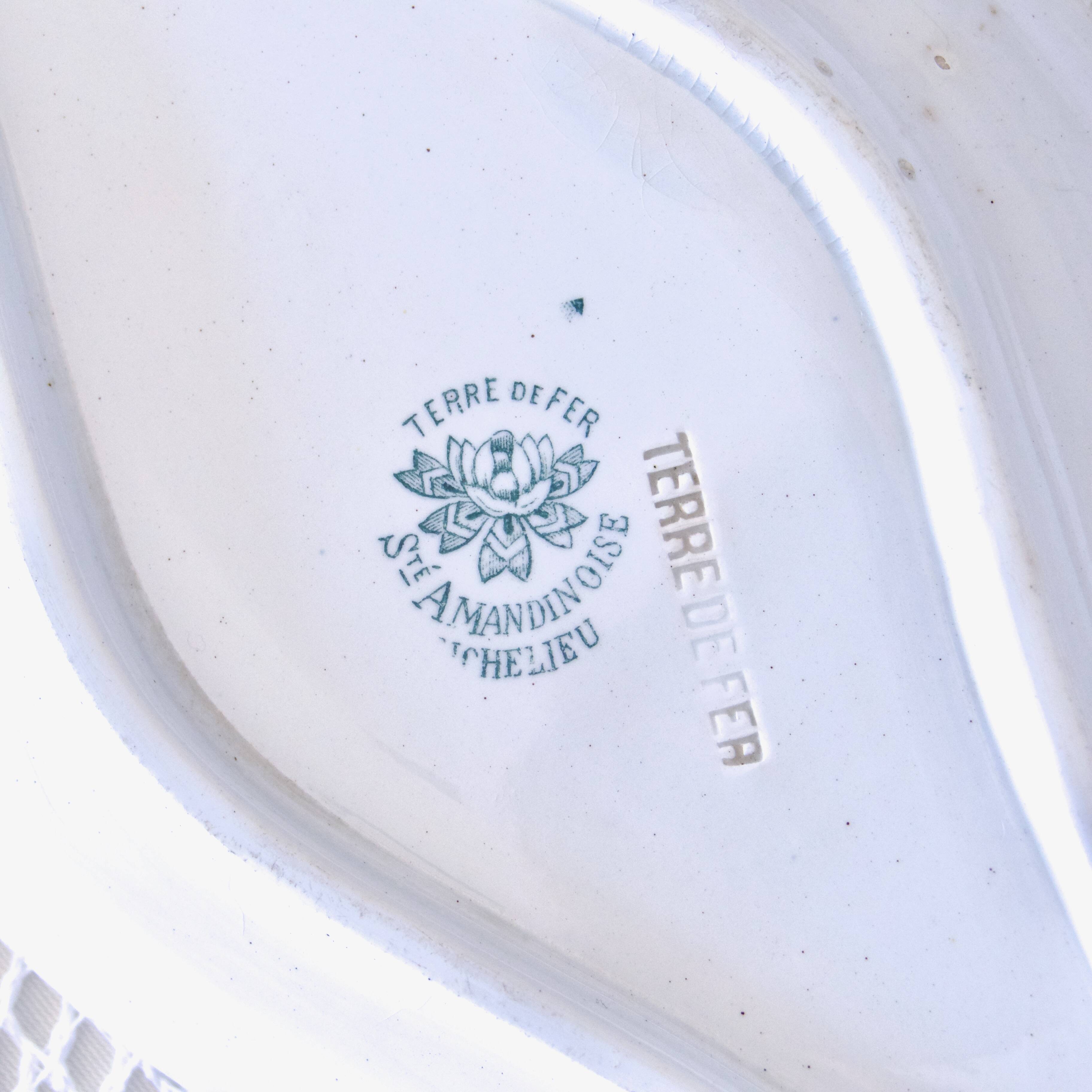 19th century ironstone ravier St Amandinoise "Richelieu"