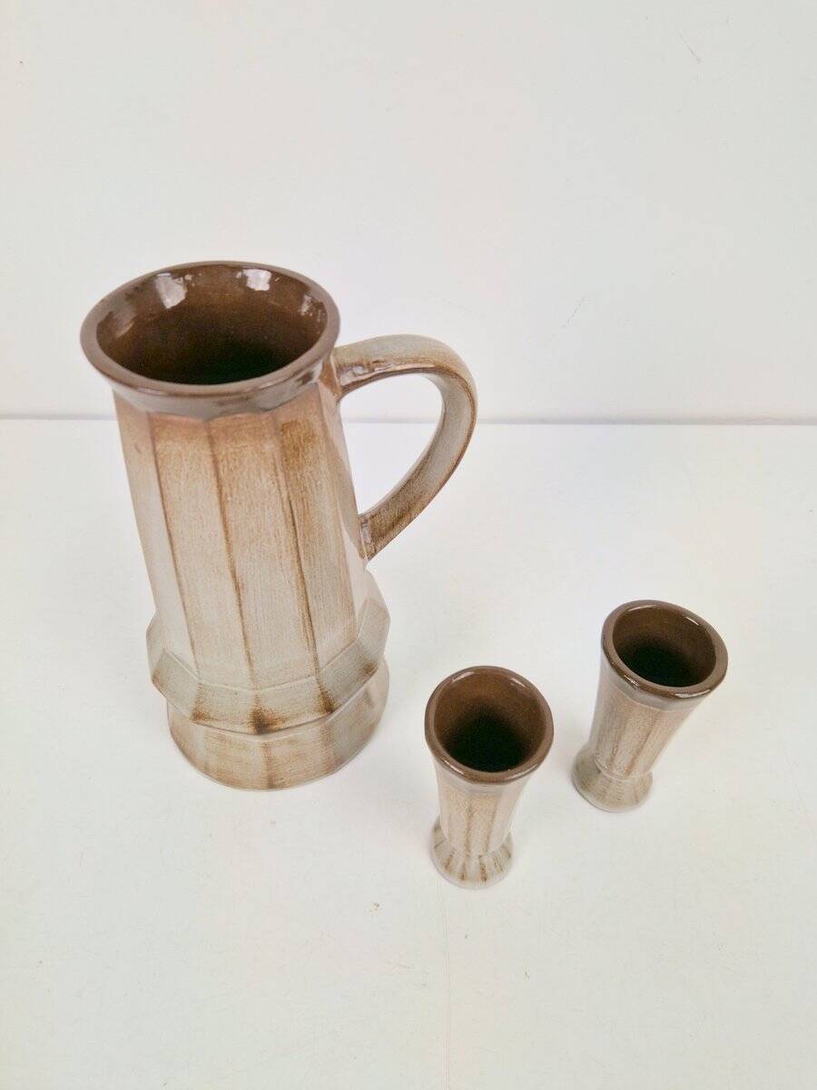 Cubist Studio Pottery Pitcher and Cups, 1950s, Set of 3