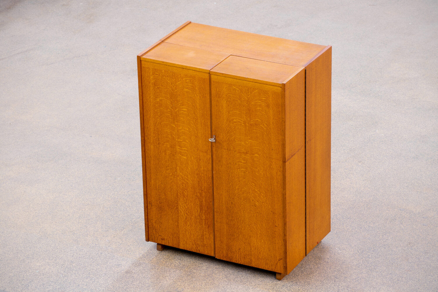 Bureau vintage Magic Box 1960