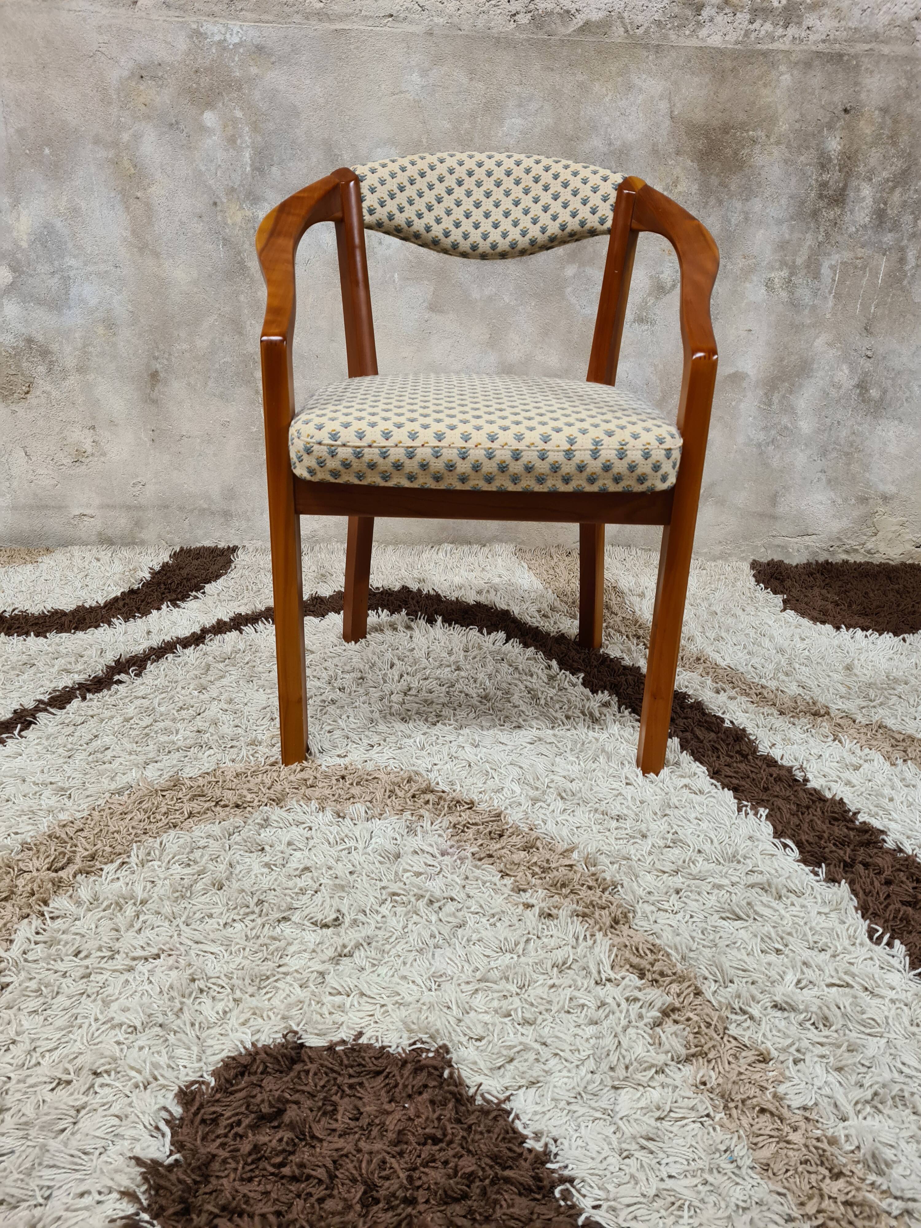 Office chair year 80'