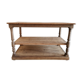 Old drapier table