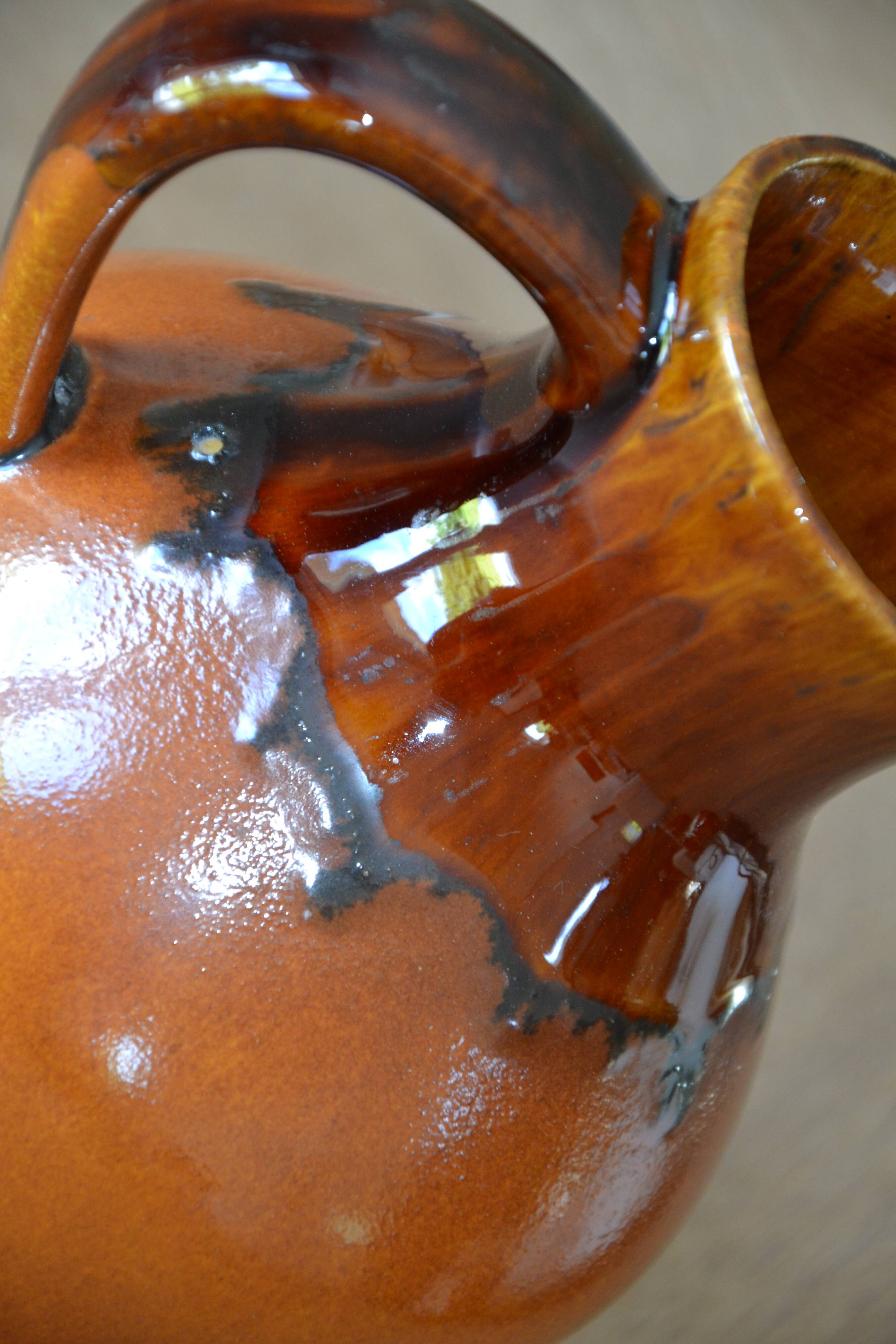 Pichet Poet Laval signé Jeanne