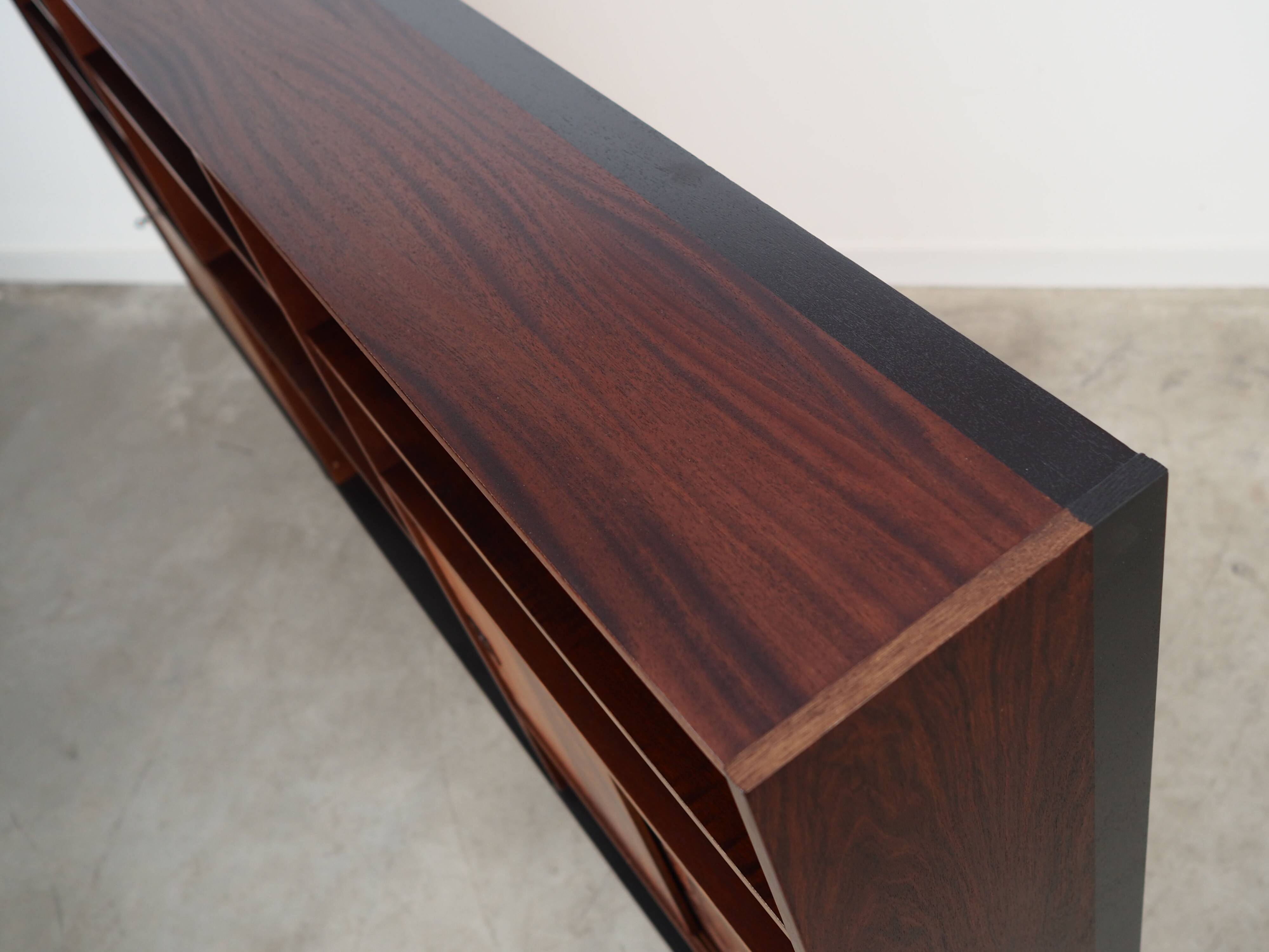 Rosewood bookcase, Danish design, 1970s, production: Farsø Møbelfabrik