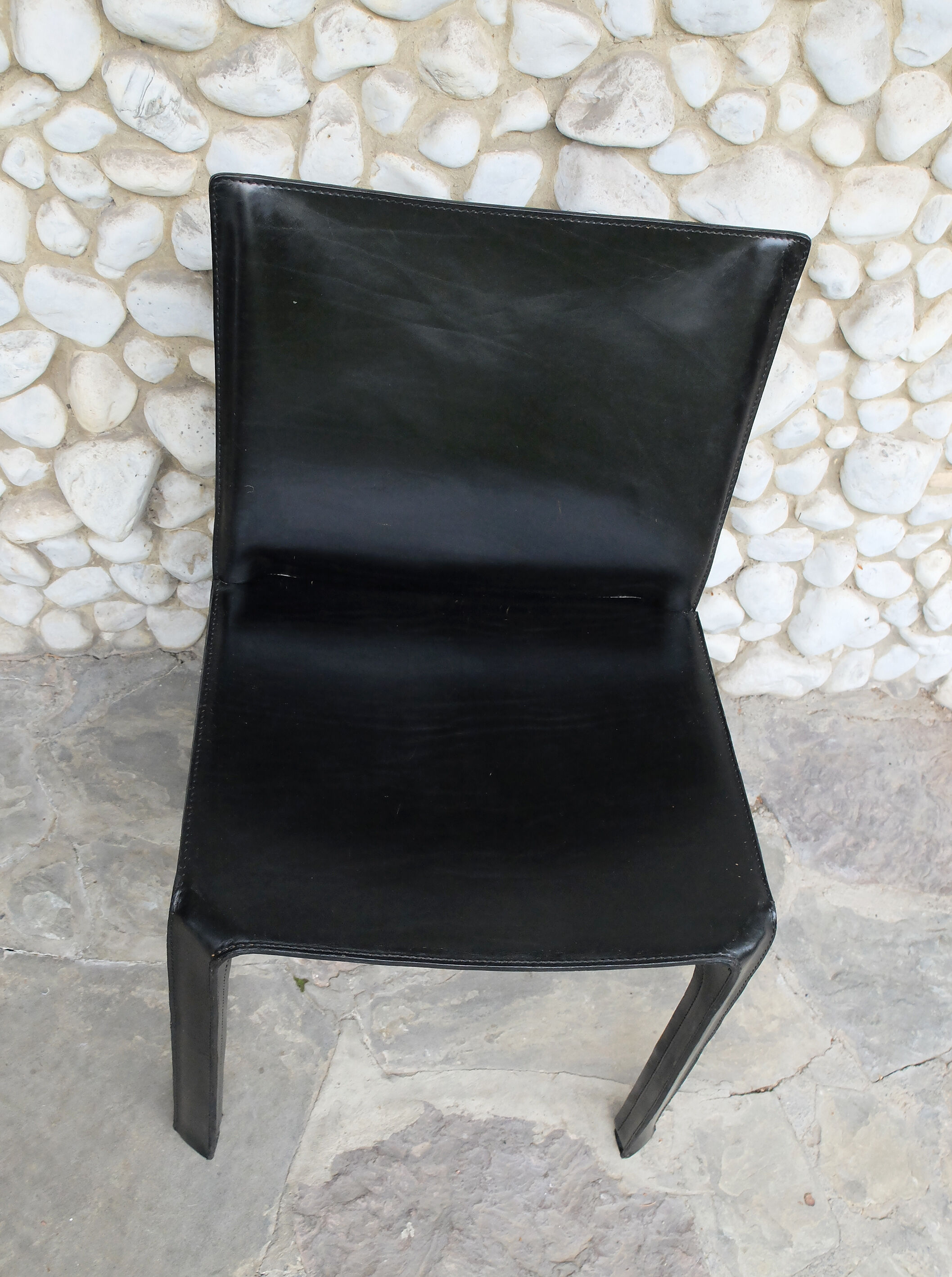 CAB 412 chair in black leather, Mario Bellini design for Cassina