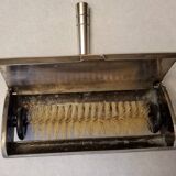 Table crumbs pick-up