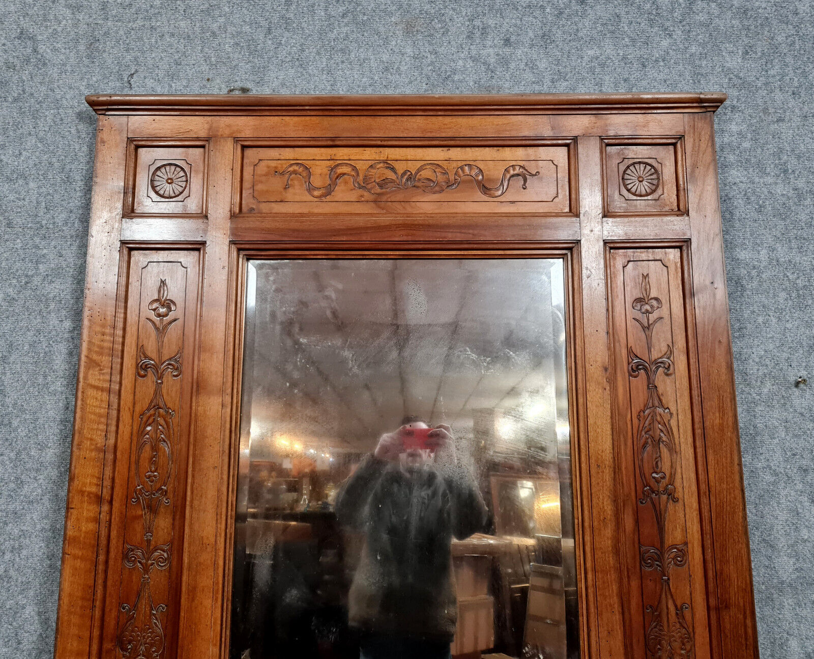 Renaissance style woodwork mirror in walnut circa 1850