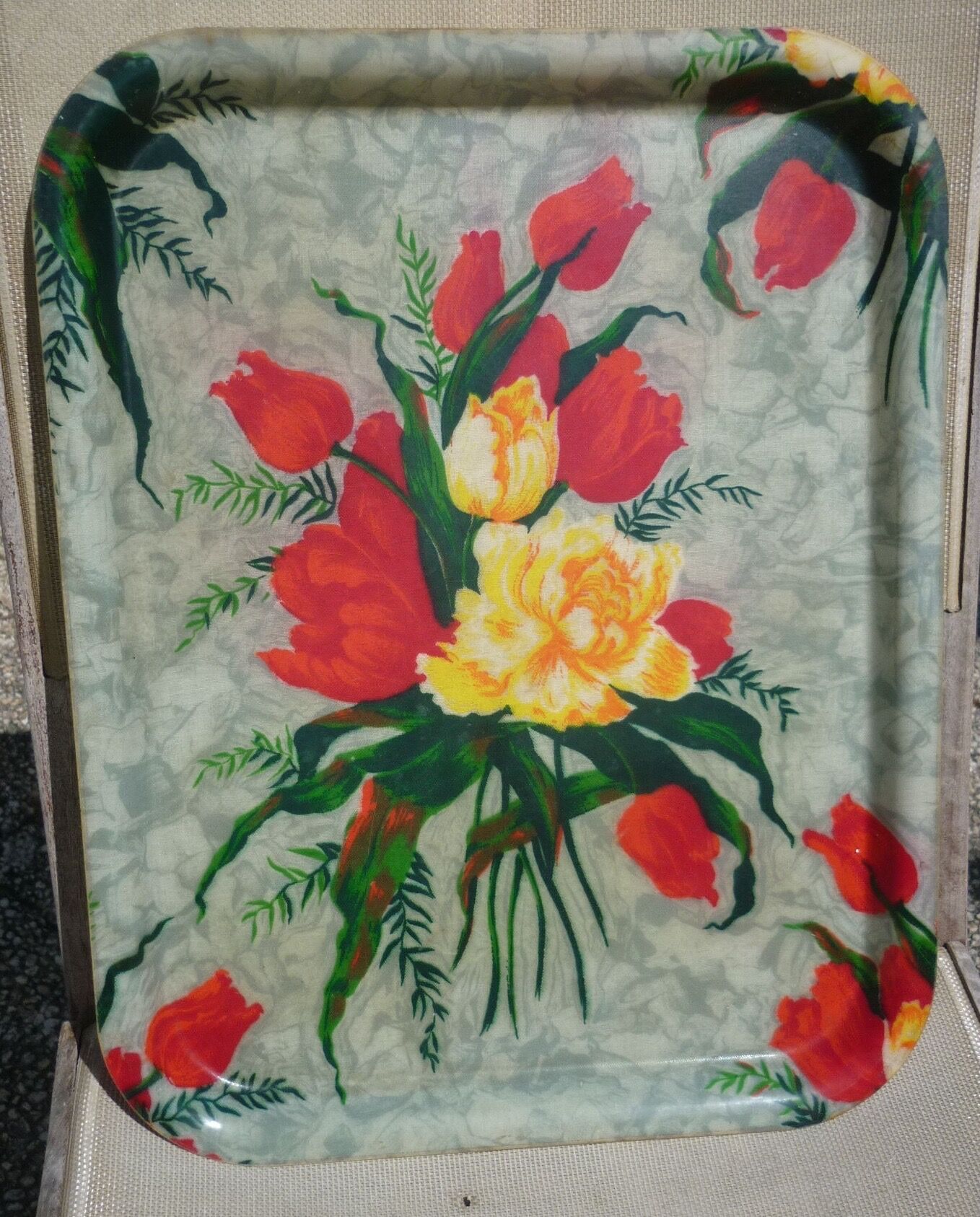 Vintage fiber serving tray, tulips 46x36
