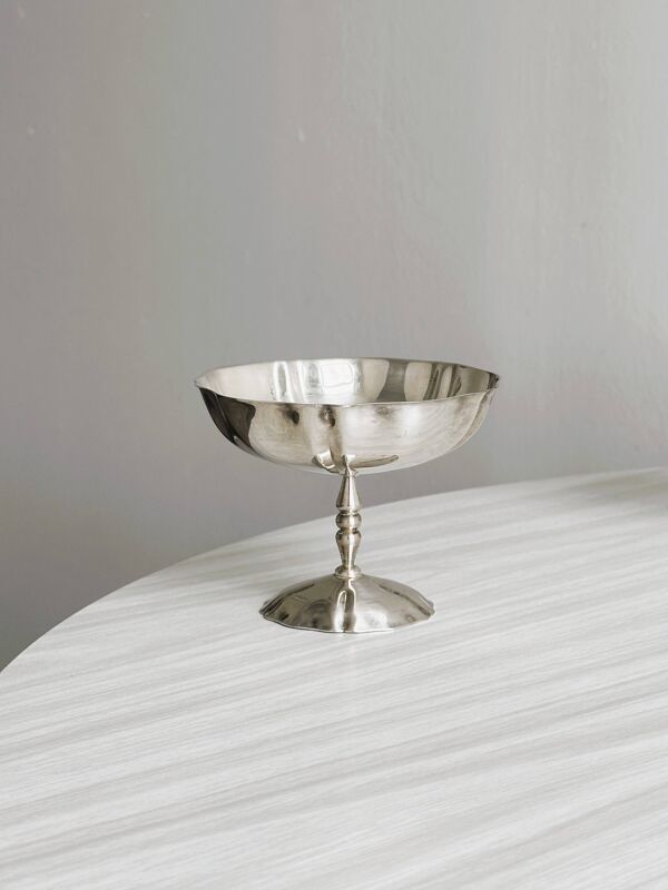 Lot de 6 grandes coupelles anciennes en inox