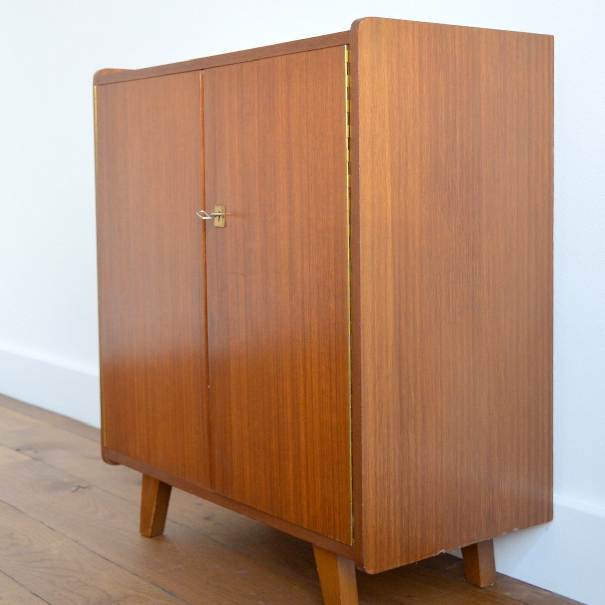 Small vintage 1960s row